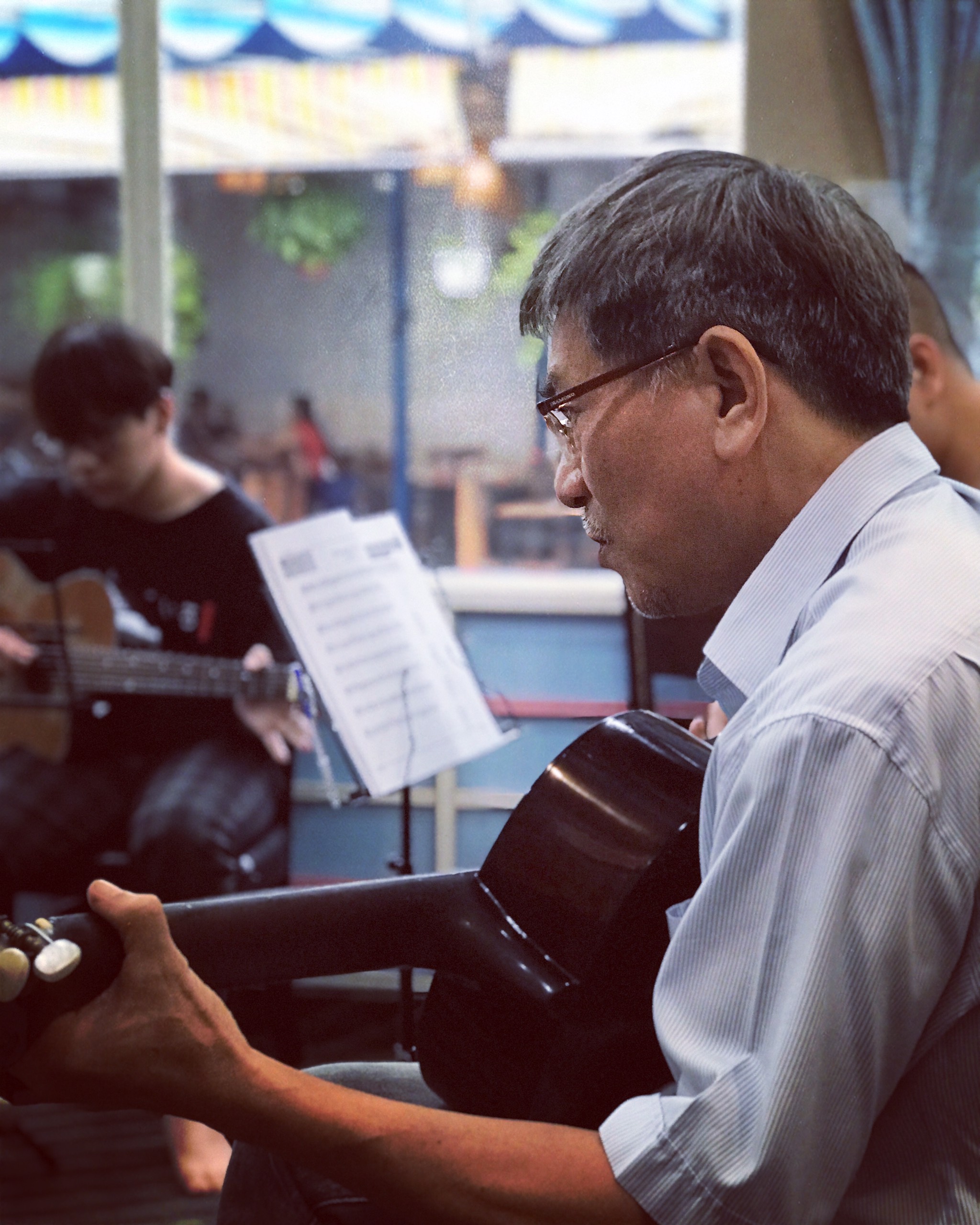 Lớp Học Đàn Guitar Quận Tân Phú 