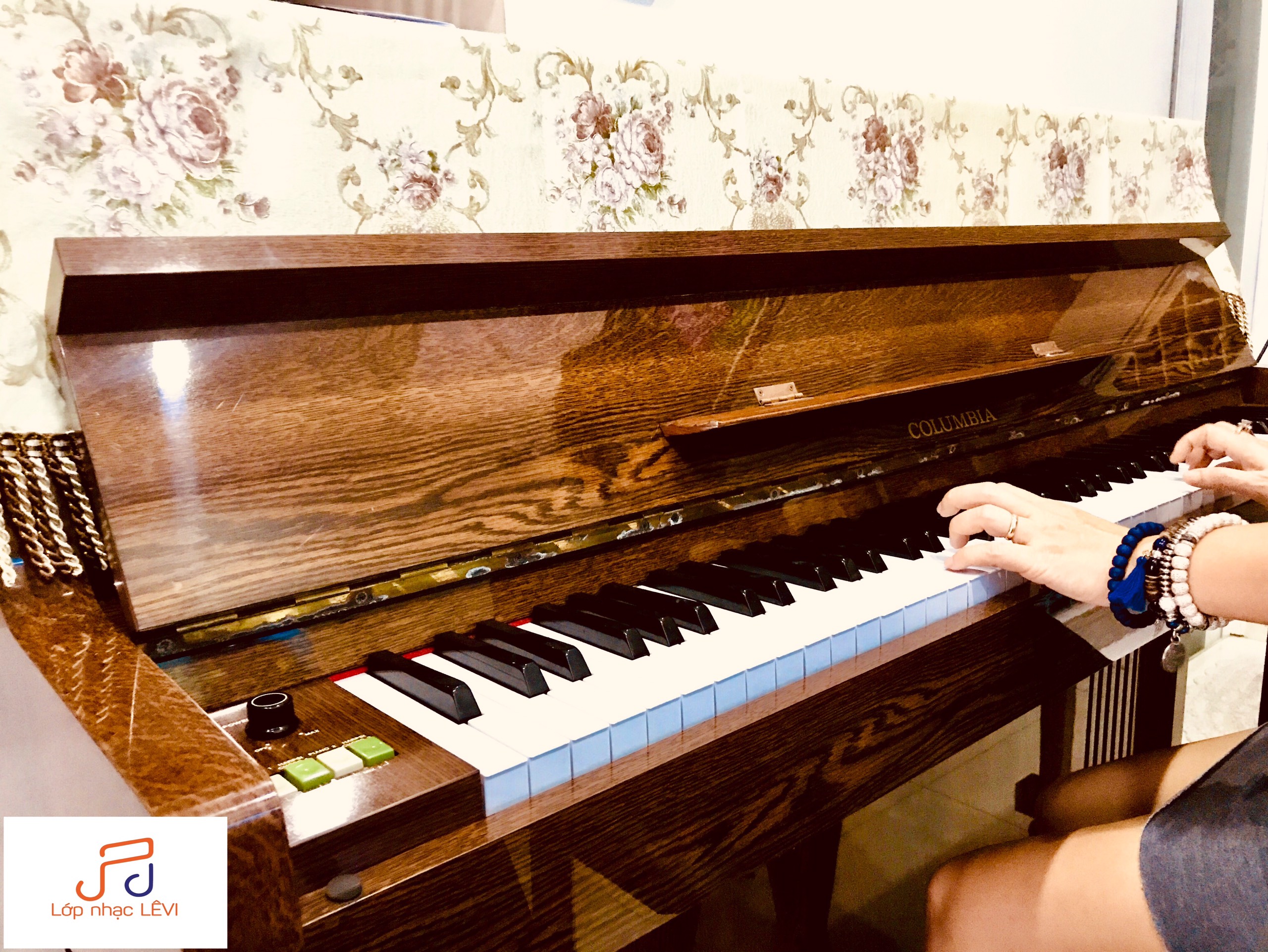 Lớp Học Đàn Piano Quận Tân Phú - Lớp Nhạc LÊVI
