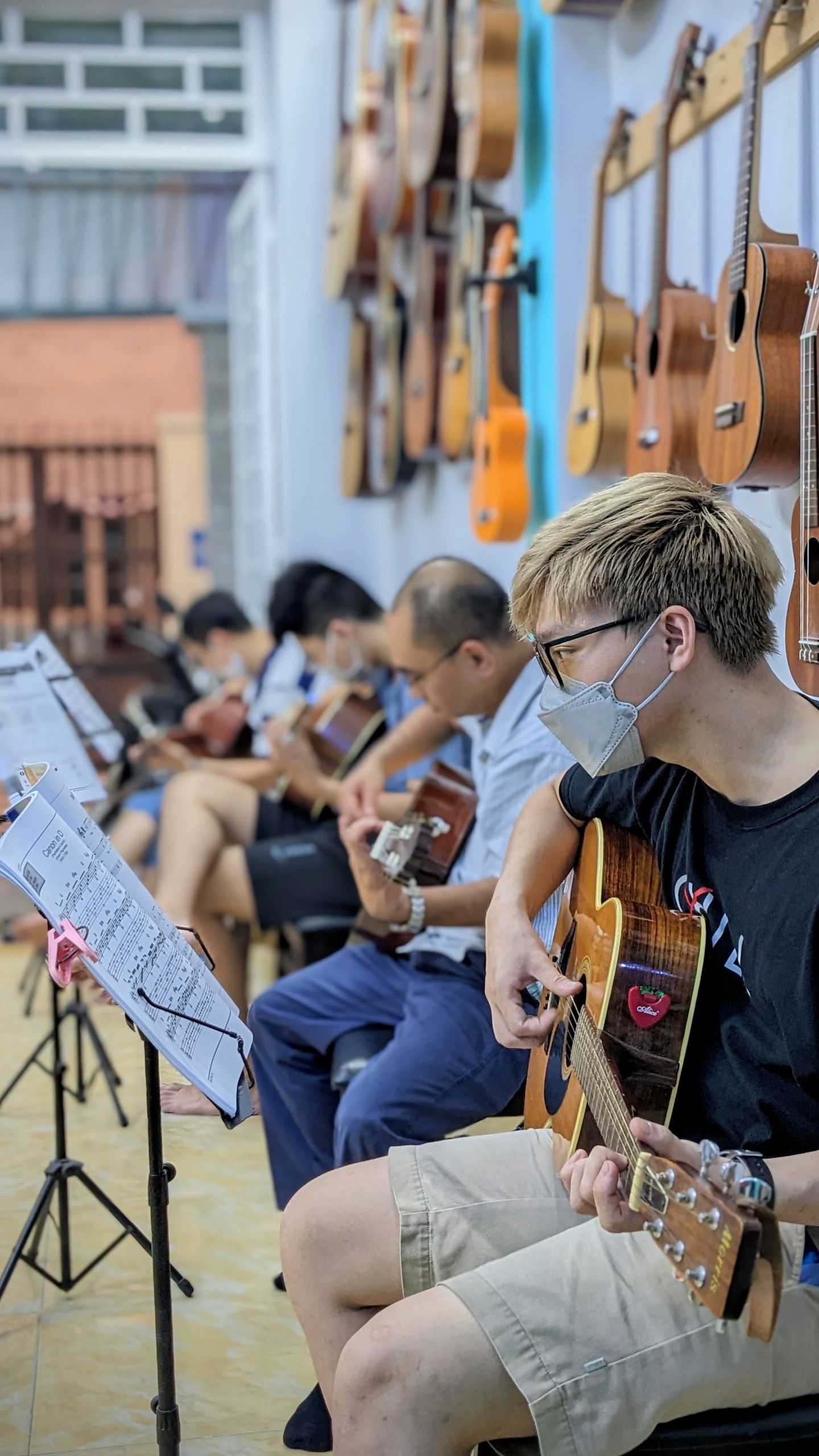 Lớp Học Đàn Guitar Tân Phú Bình Tân